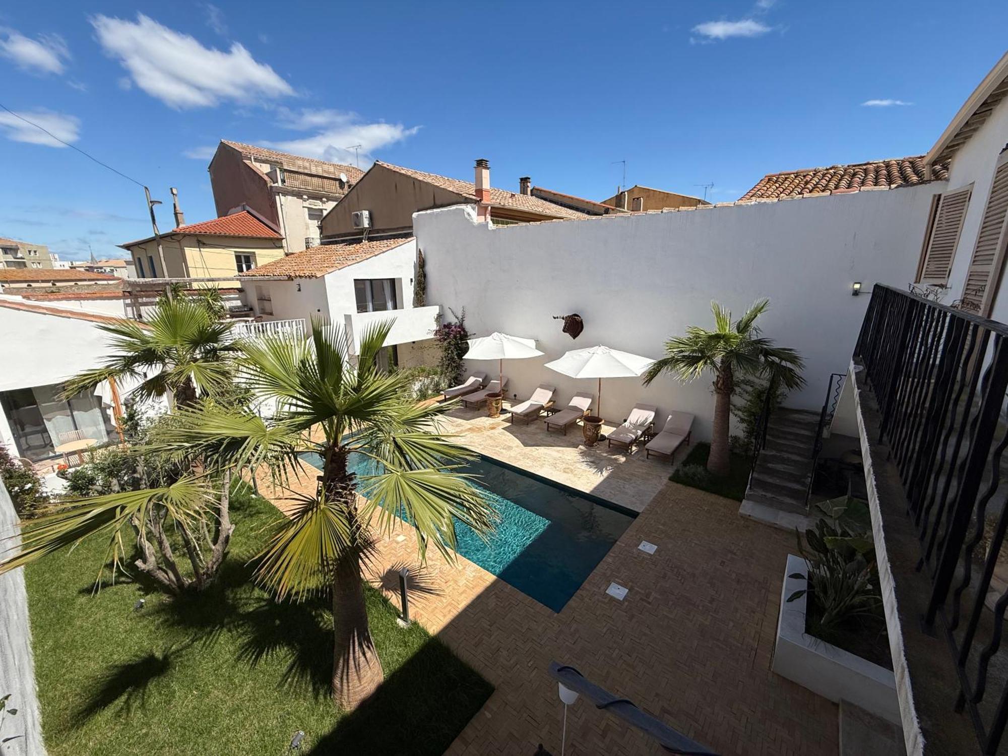La Maison De Ville - Piscine - Spa Sète Exteriör bild