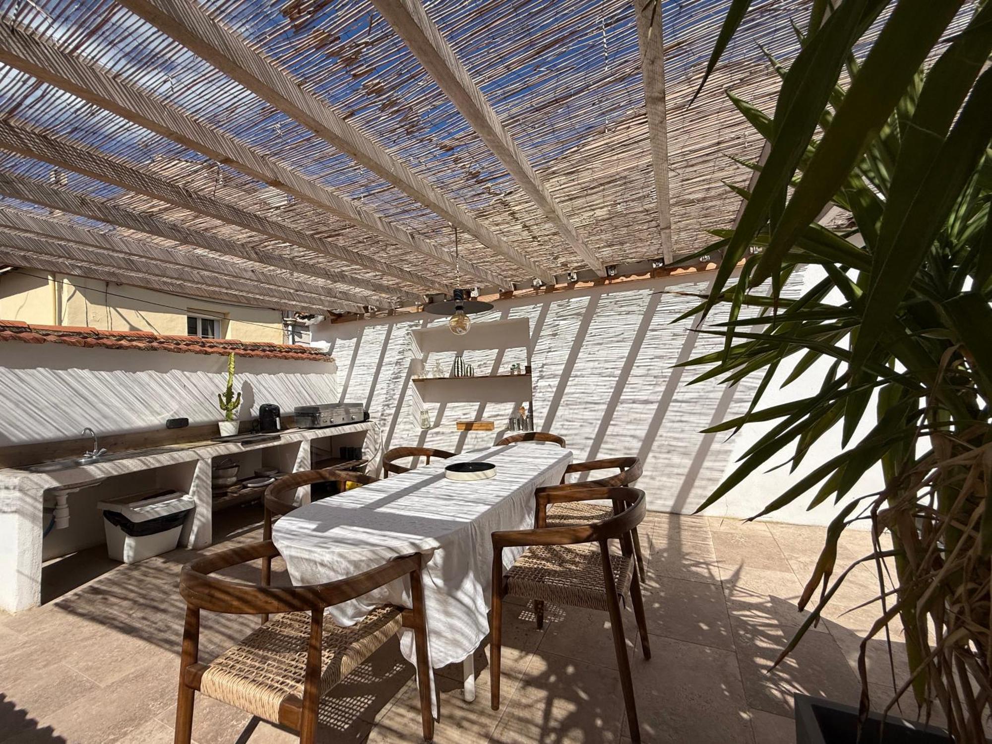 La Maison De Ville - Piscine - Spa Sète Exteriör bild